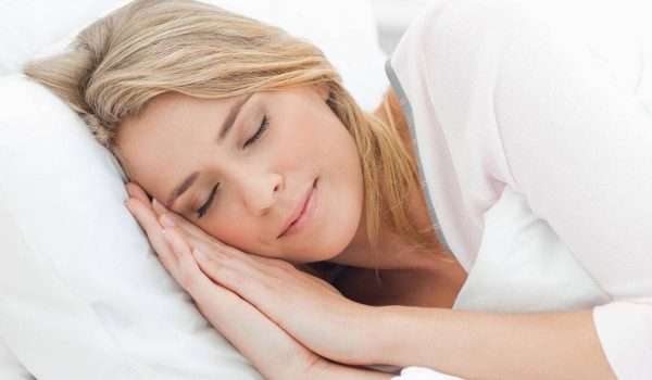 عادات النوم المحرجة 