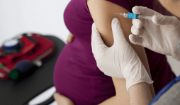 لقاح الأنفلونزا أثناء الحمل يقلل خطر تشوهات ووفيات الأجنة للنصف