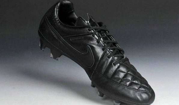 افضل حذاء رياضي حذاء كرة القدم
