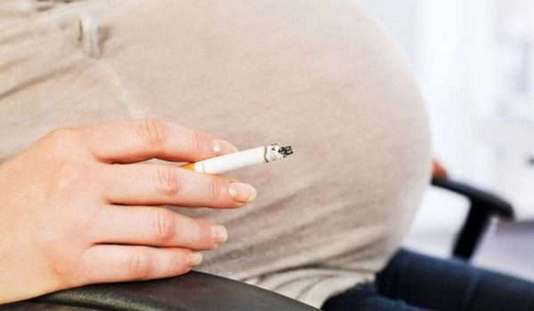 التدخين يضر صحة الكبد لدى الجنين.. ضرر جديد للتدخين