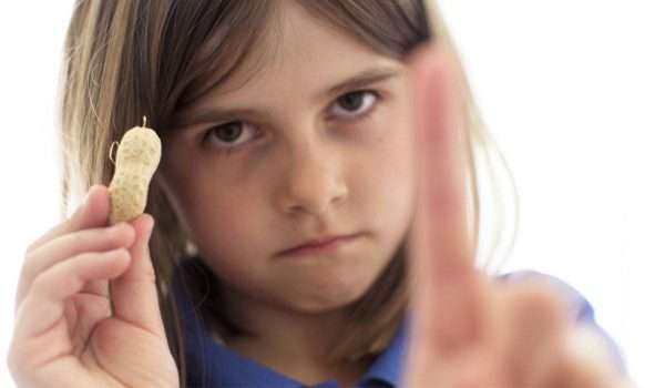 حساسية الطعام عند الاطفال تجعلهم أكثر عرضة للقلق والخوف!