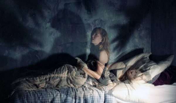 هل تشعر بهزات عنيفة أثناء النوم ؟ انتبه ربما تكون علامة تحذيرية
