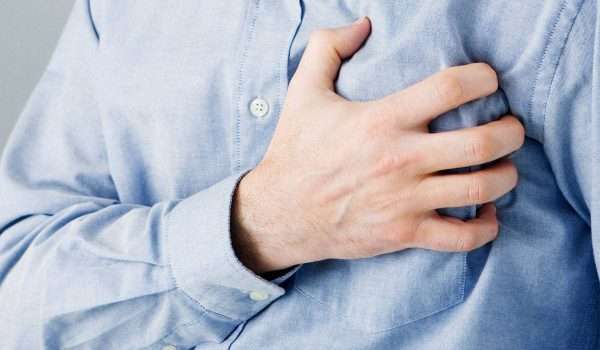 ضعف الانتصاب عند الرجال قد يكون علامة مبكرة على الأزمة القلبية!