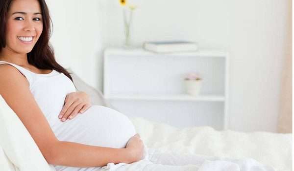 هل استئصال المبيض يؤثر على الحمل