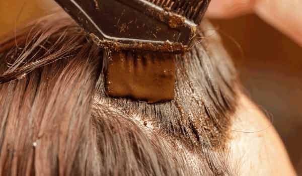 حنة فرد الشعر .. أضرارها وفوائد الحنة الطبيعية وكيفية تحضيرها
