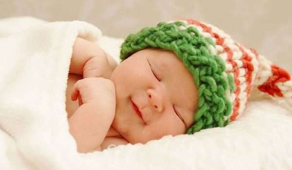 نوم الاطفال حديثي الولادة