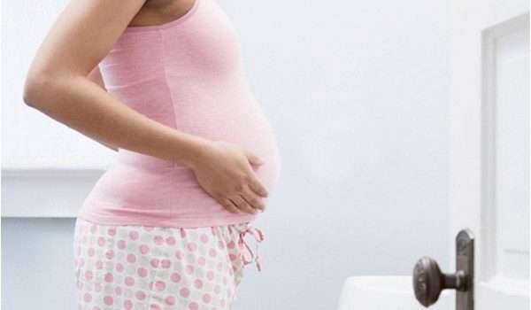 معاناة الحامل تتجسد فى أعراض مزعجة أثناء رحلة الحمل