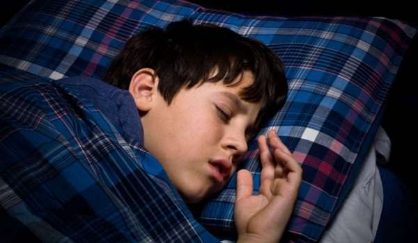 اسباب نزيف الانف عند الاطفال اثناء النوم