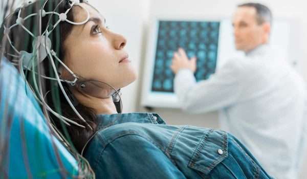 تخطيط الدماغ الكهربائي (Electroencephalogram (EEG