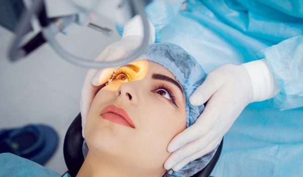 جراحة إعتام عدسة العين Cataract surgery