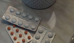 حبوب منع الحمل المركبة Combination birth control pills
