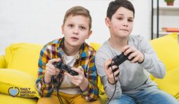 أضرار الألعاب الإلكترونية ومخاطرها، وهل لها فوائد؟