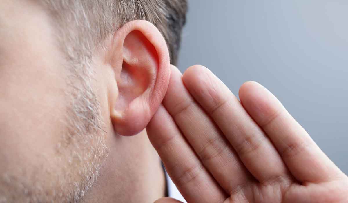 هل هناك علاقة بين داء الخرف وضعف السمع؟