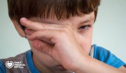 التهاب العين للاطفال