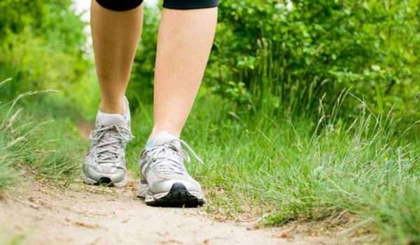 هل المشي مفيد لمرضى الانزلاق الغضروفي ؟
