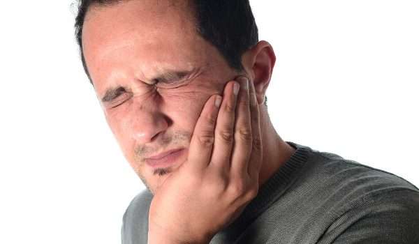 أعراض سرطان الفم والبلعوم
