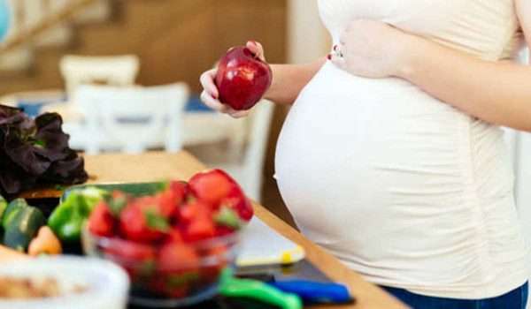 أكلات للضغط المنخفض للحامل ومشروبات ترفع الضغط في الحمل