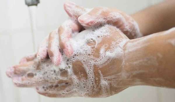 غسل اليدين بالطريقة الصحيحة والفعالة .. للوقاية من فيروس كورونا