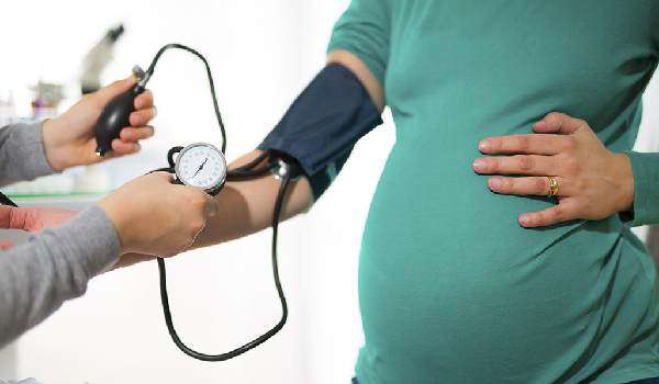 معدل ضغط الدم الطبيعي للحامل