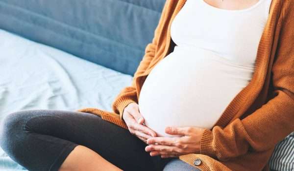 هل توجد علاقة بين افرازات الحمل ونوع الجنين؟