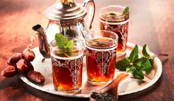 فوائد الشاي المغربي وطريقة عمله ومحاذير تناوله