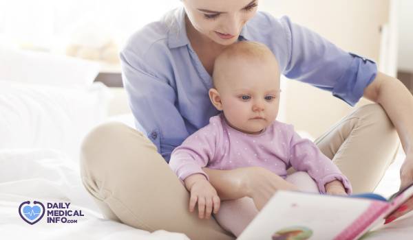 اختيار قصص للأطفال الرضع حسب العمر ونصائح مهمة