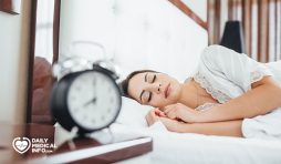 حاسبة النوم المطلوب ودورة النوم
