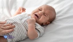 ما هي الغمازة العجزية عند الرضع وهل تحتاج علاج؟